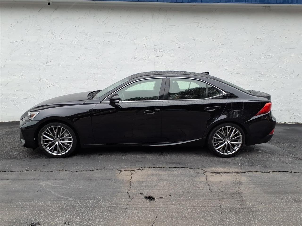 Lexus IS IS Turbo RWD 2017