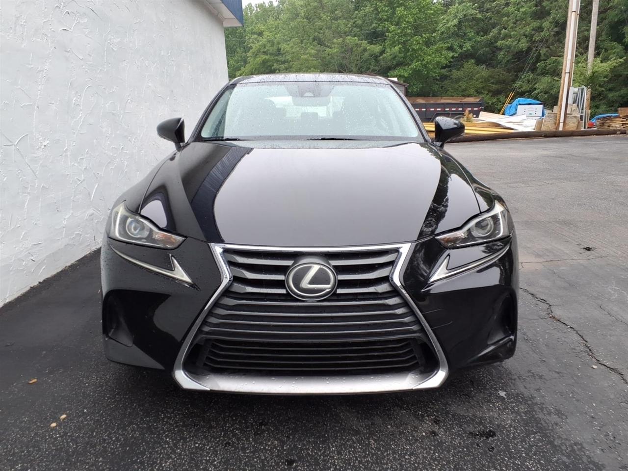 Lexus IS IS Turbo RWD 2017