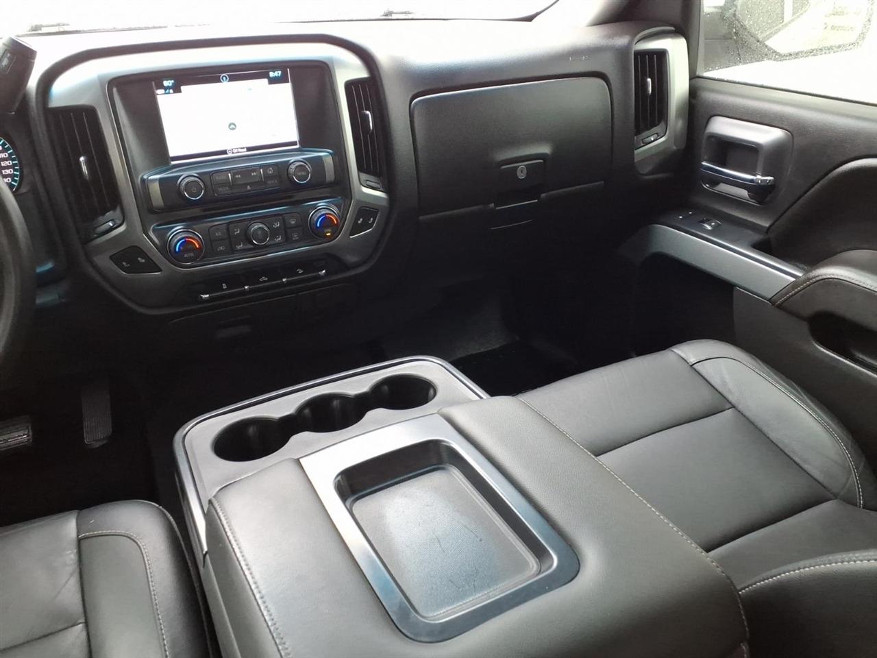 Chevrolet Silverado 1500 4WD Crew Cab 143.5" LT w/2LT 2017