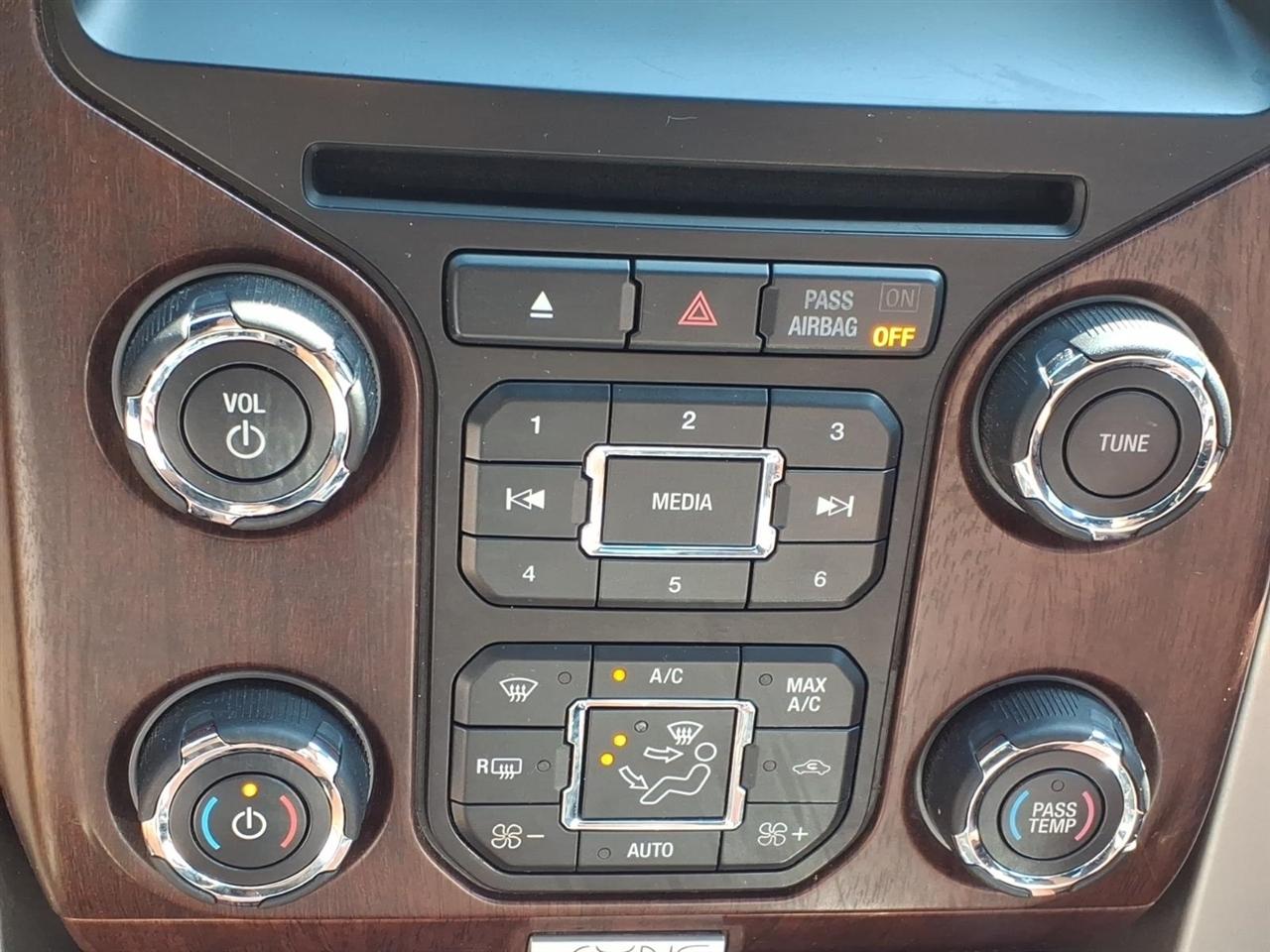 Ford F-150 4WD SuperCrew 150" King Ranch 2013