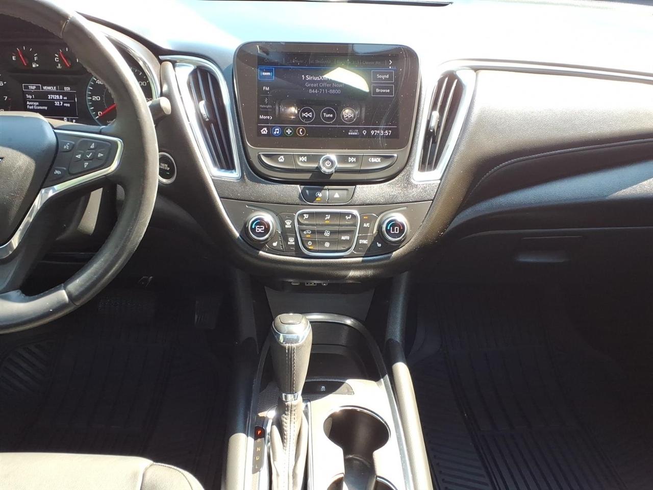Chevrolet Malibu 4dr Sdn LT 2020