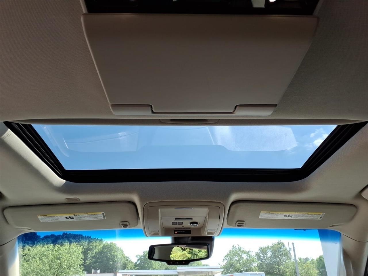 Chevrolet Tahoe 4WD 4dr Premier 2017