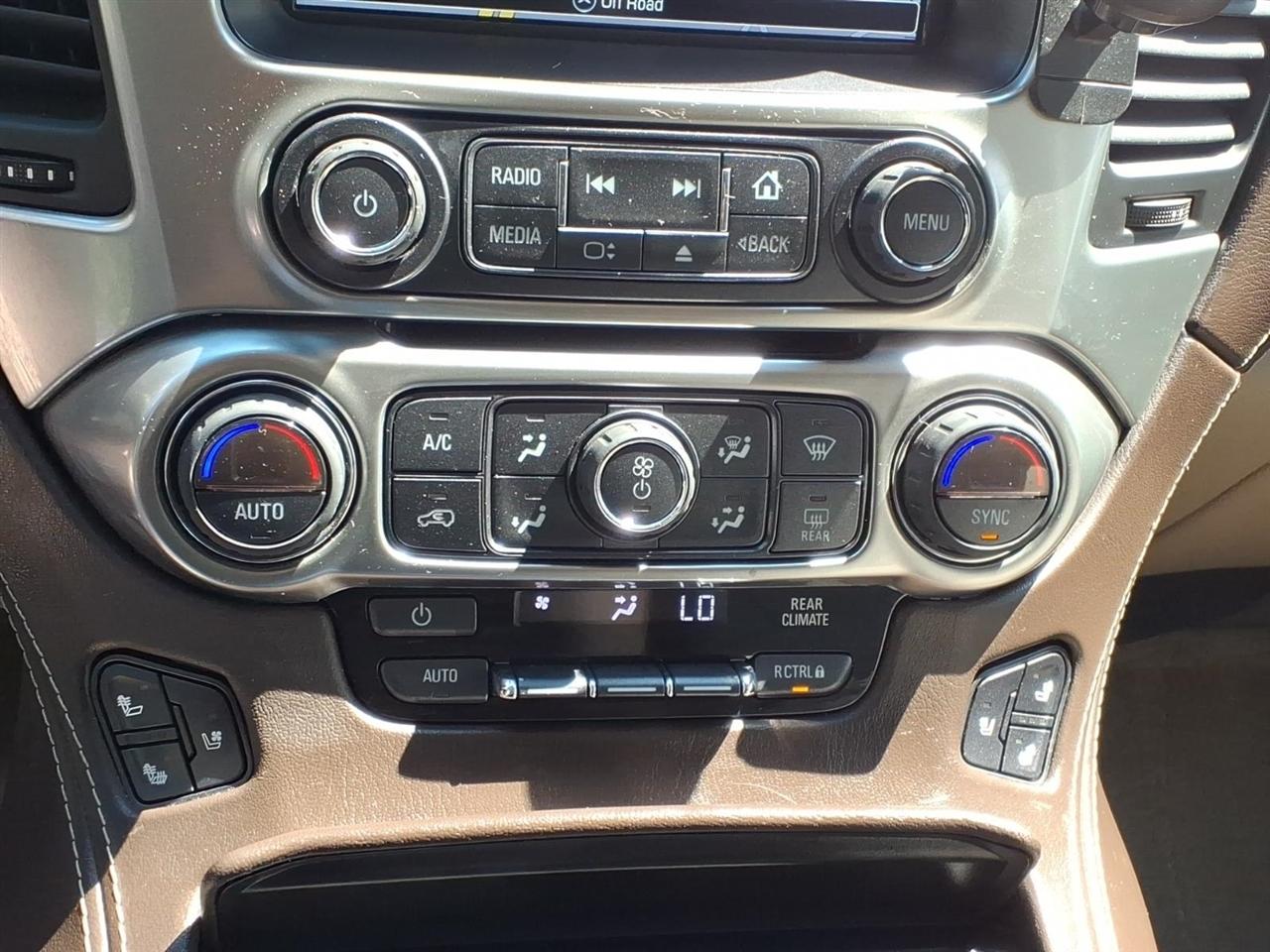 Chevrolet Tahoe 4WD 4dr Premier 2017