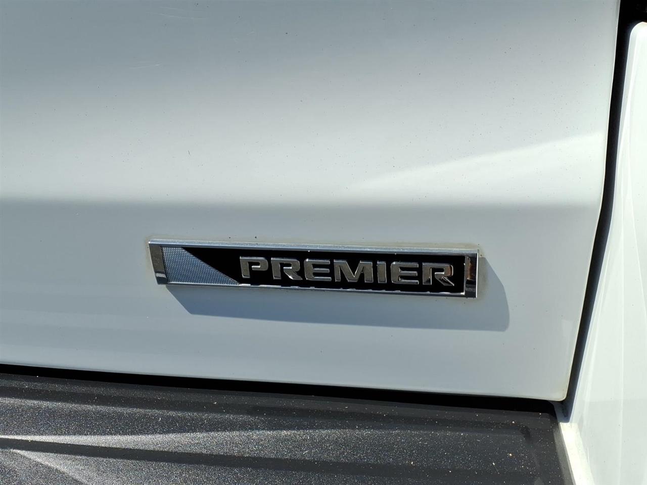Chevrolet Tahoe 4WD 4dr Premier 2017