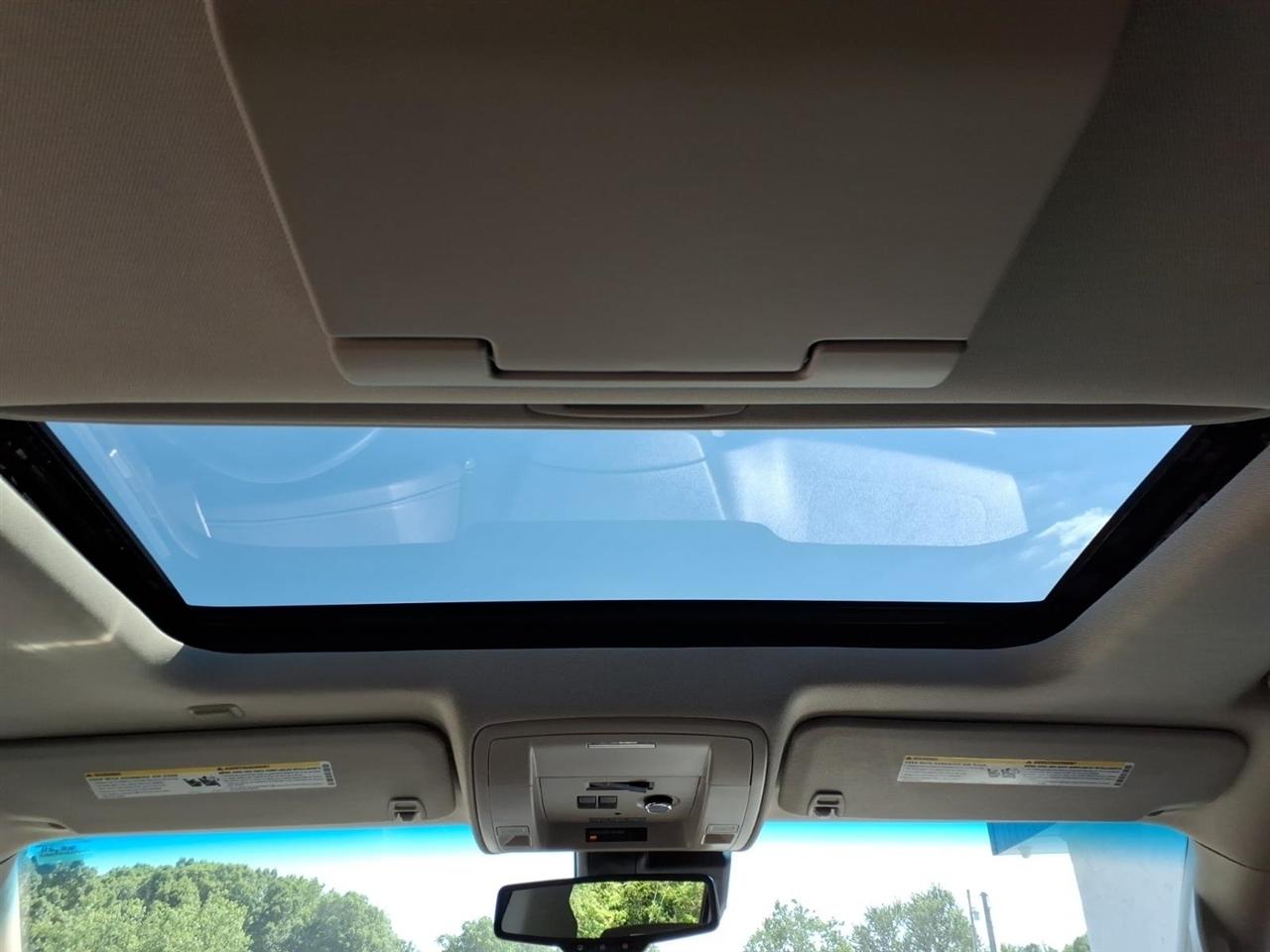 GMC Yukon 2WD 4dr Denali 2015