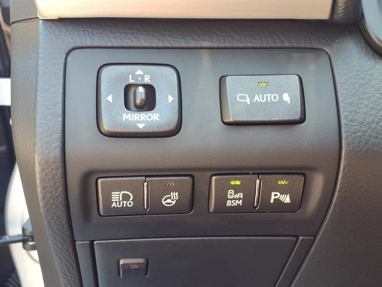 Lexus LS LS 460 AWD 2017