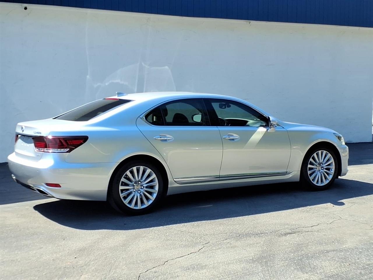 Lexus LS LS 460 AWD 2017