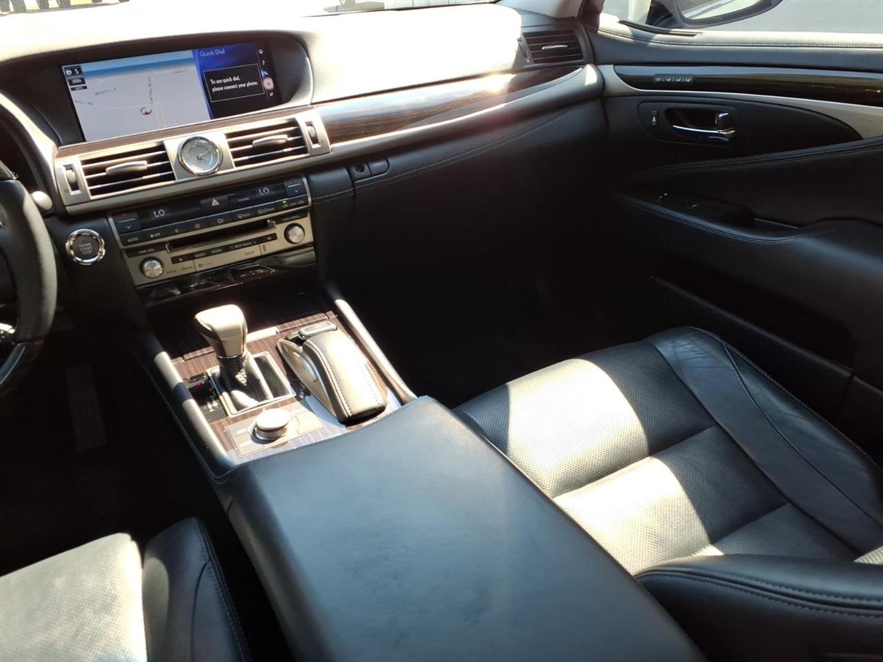 Lexus LS LS 460 AWD 2017