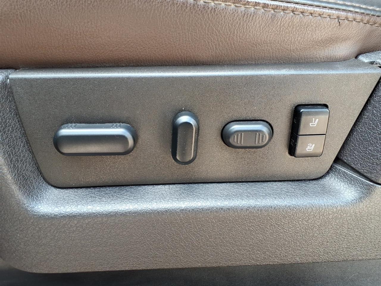 Ford F-150 4WD SuperCrew 145" Platinum 2012