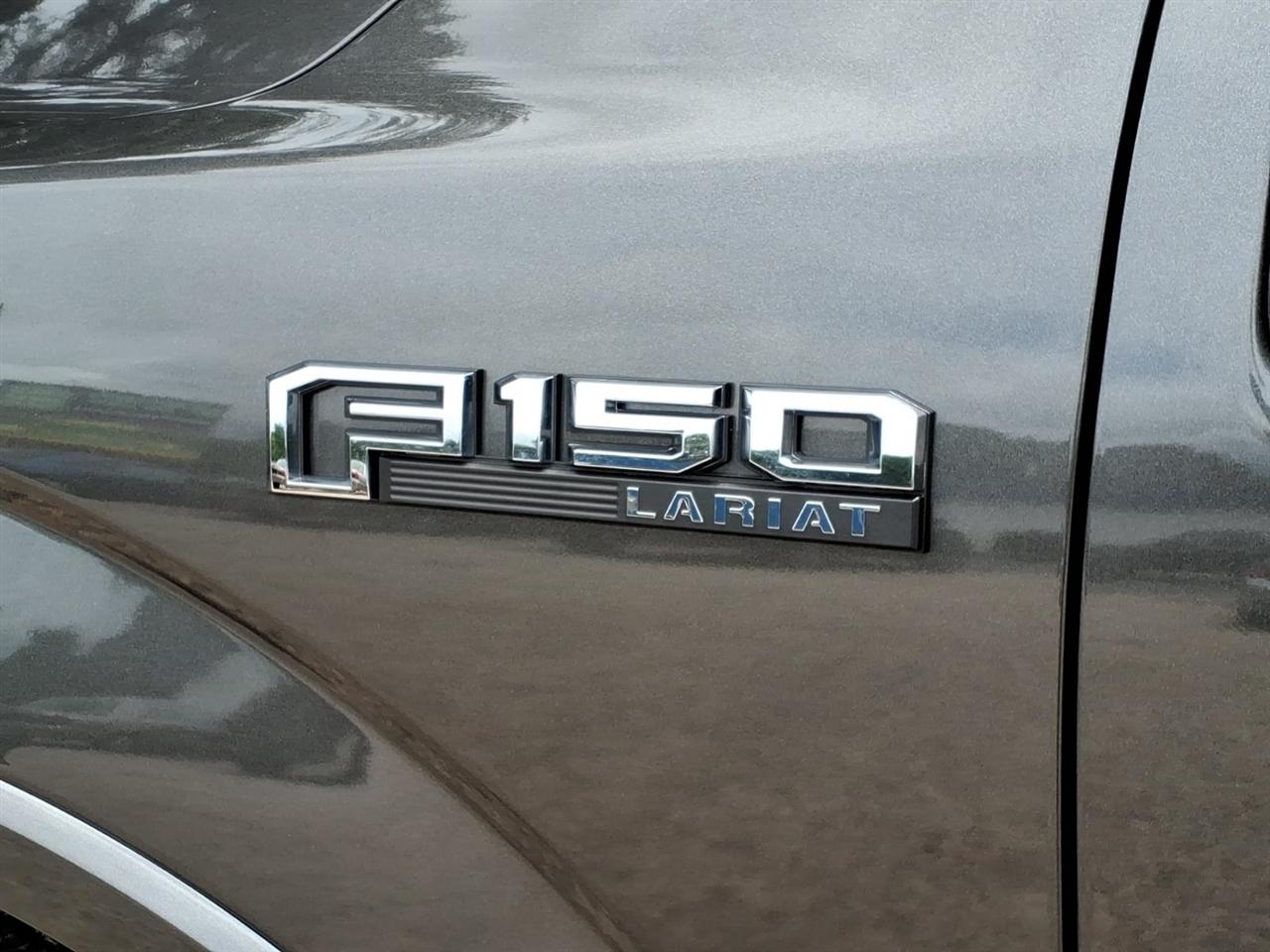 Ford F-150 SuperCrew 139" Lariat 4WD 2019