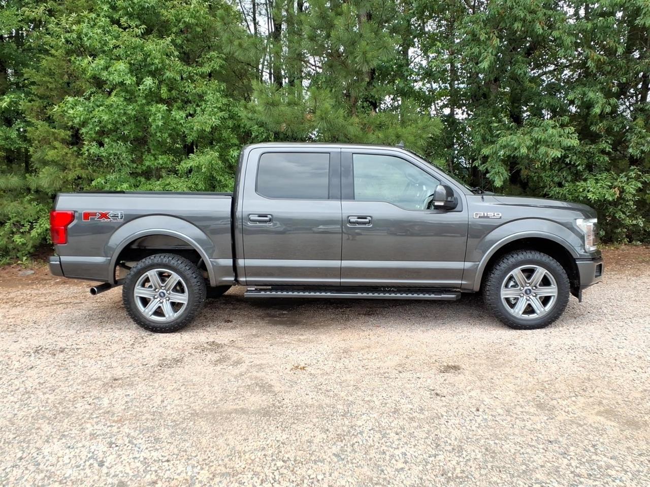 Ford F-150 SuperCrew 139" Lariat 4WD 2019