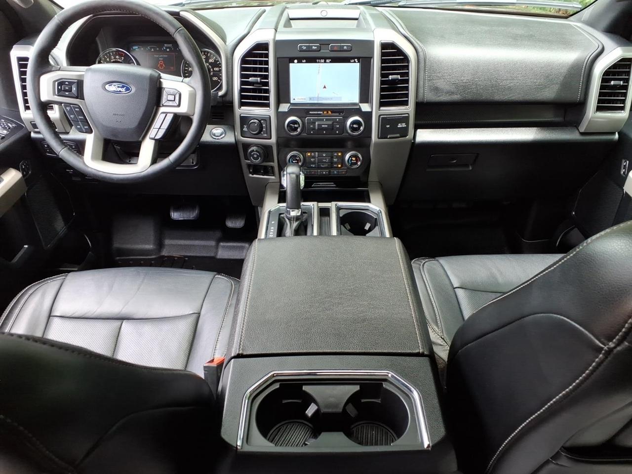 Ford F-150 SuperCrew 139" Lariat 4WD 2019