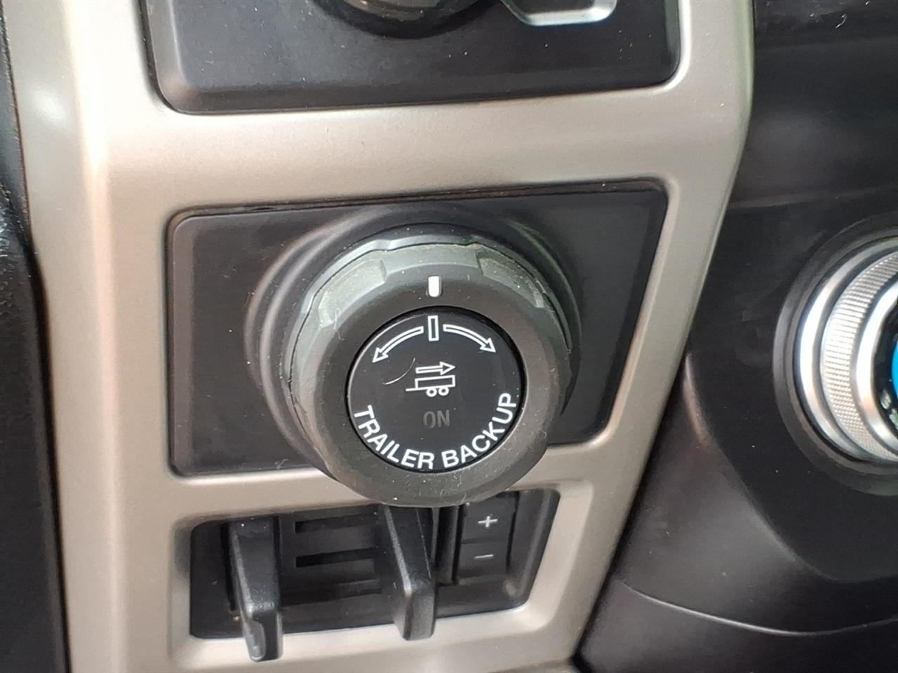 Ford F-150 SuperCrew 139" Lariat 4WD 2019