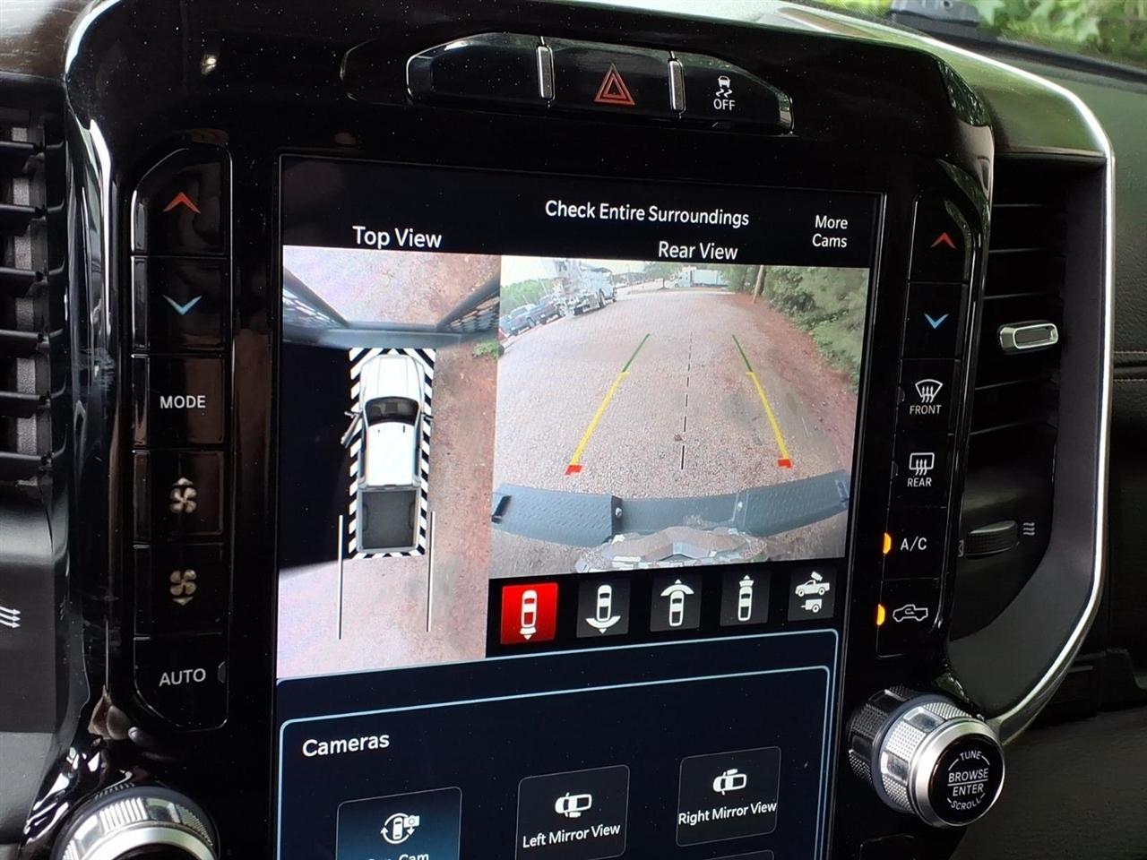 RAM 2500 Laramie 4x4 Crew Cab 6'4" Box 2022