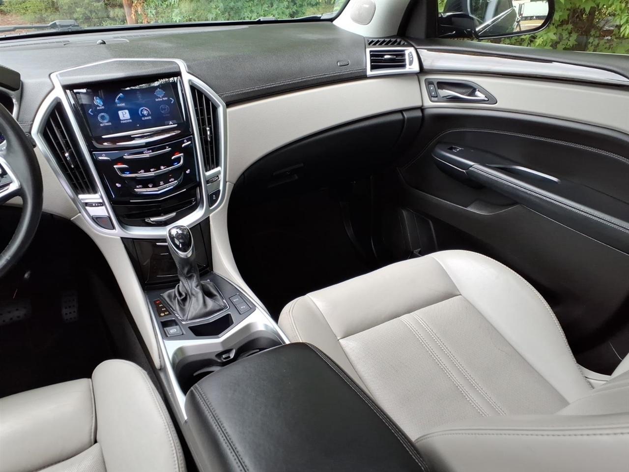 Cadillac SRX FWD 4dr Luxury Collection 2014