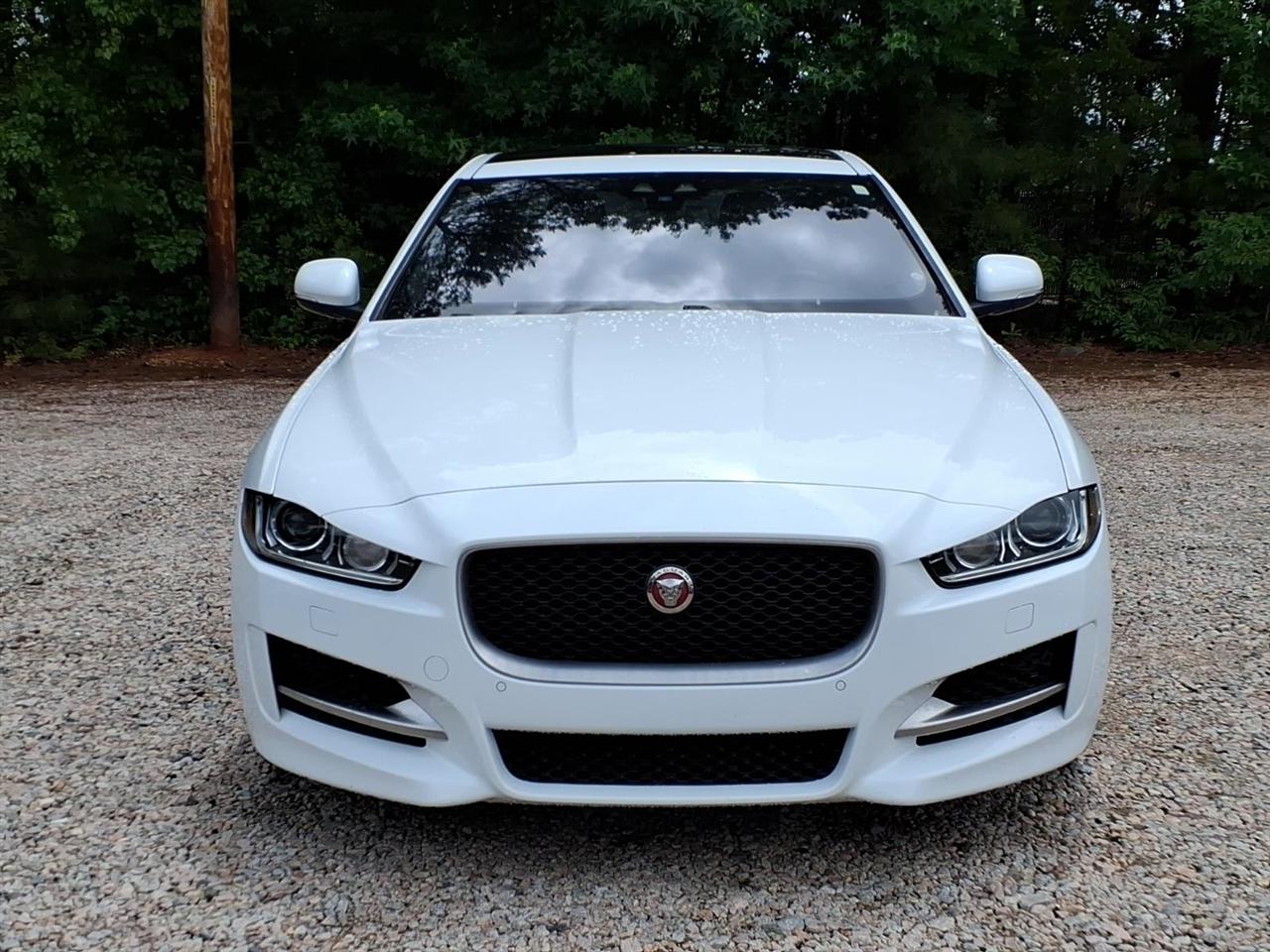 Jaguar XE 30t R-Sport RWD 2018