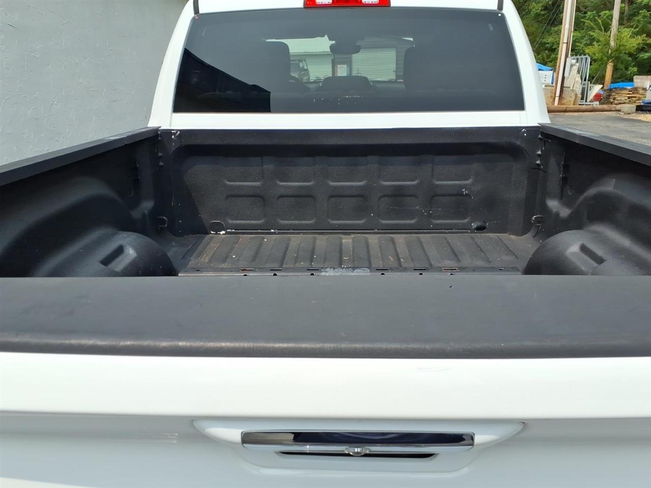 RAM 2500 Big Horn 4x4 Crew Cab 6'4" Box 2019