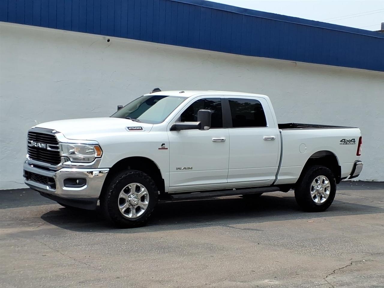 RAM 2500 Big Horn 4x4 Crew Cab 6'4" Box 2019