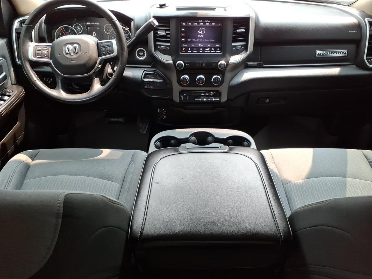 RAM 2500 Big Horn 4x4 Crew Cab 6'4" Box 2019