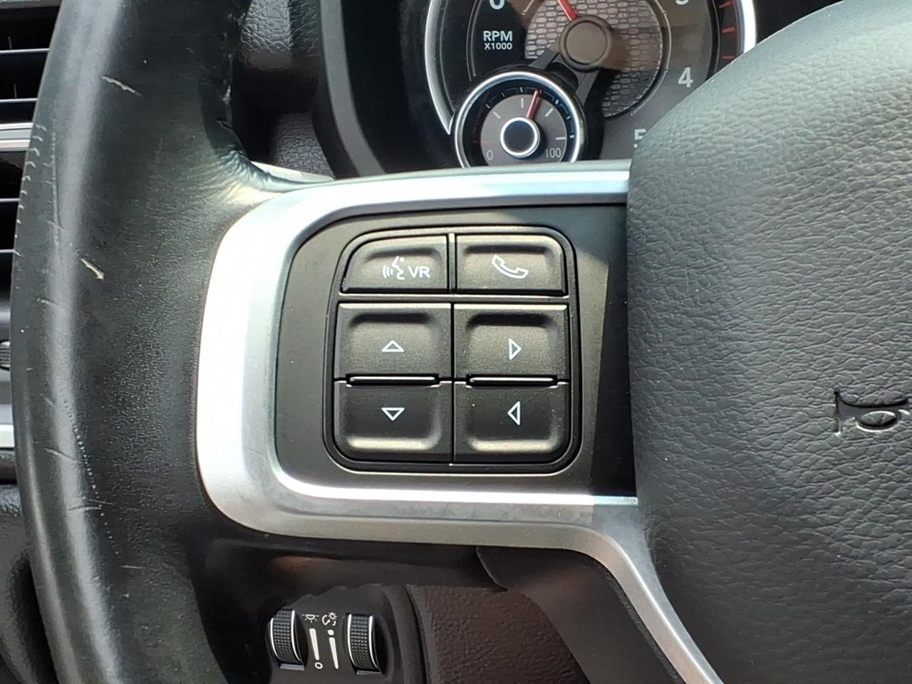 RAM 2500 Big Horn 4x4 Crew Cab 6'4" Box 2019