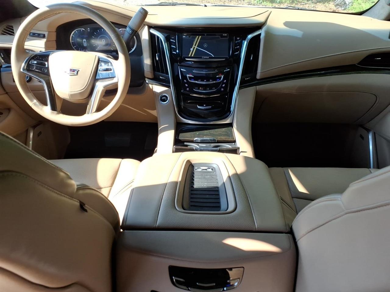 Cadillac Escalade 4WD 4dr Platinum 2018