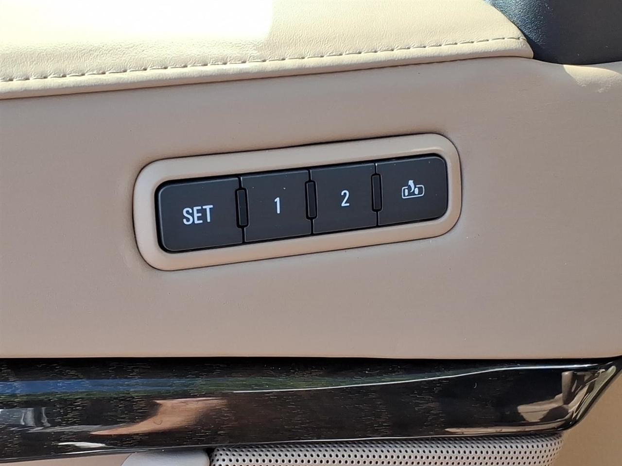 Cadillac Escalade 4WD 4dr Platinum 2018