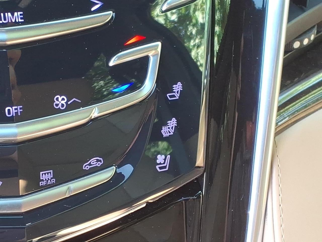 Cadillac Escalade 4WD 4dr Platinum 2018