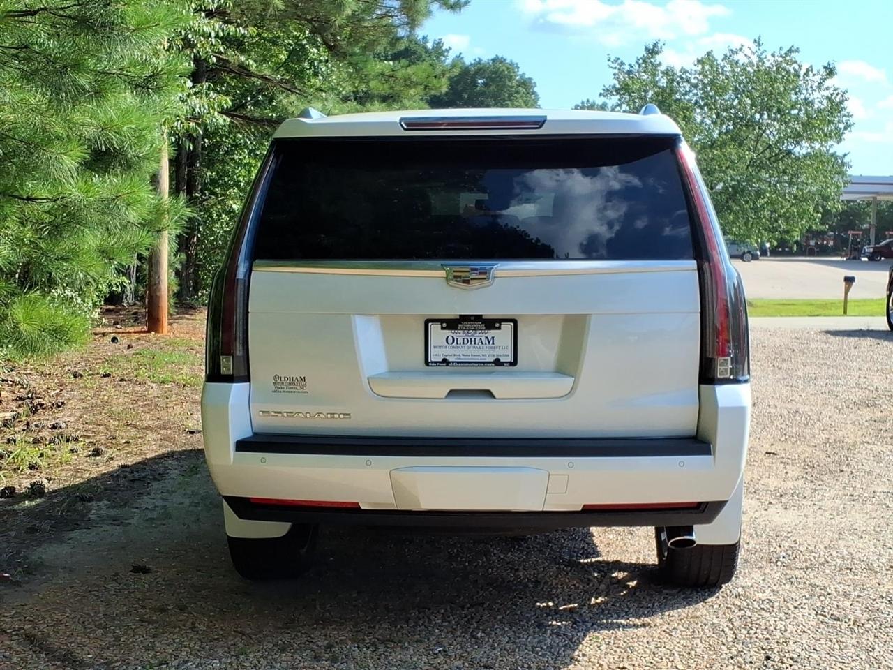 Cadillac Escalade 4WD 4dr Platinum 2018