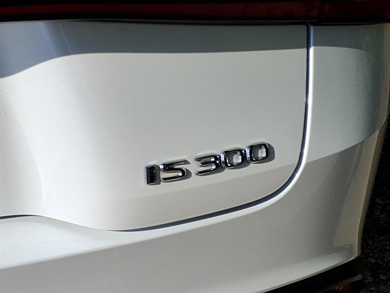 Lexus IS IS 300 RWD 2022