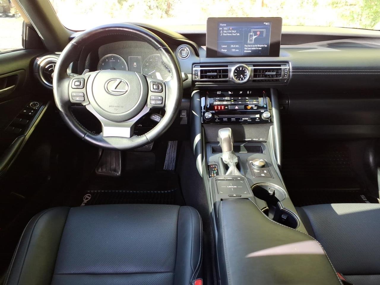 Lexus IS IS 300 RWD 2022