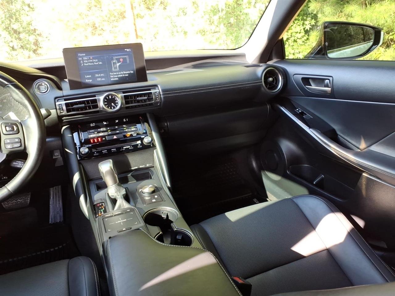 Lexus IS IS 300 RWD 2022