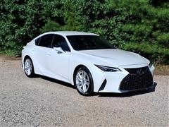 2022 Lexus IS 