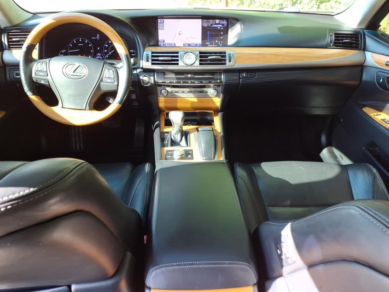 Lexus LS 460 4dr Sdn RWD 2014