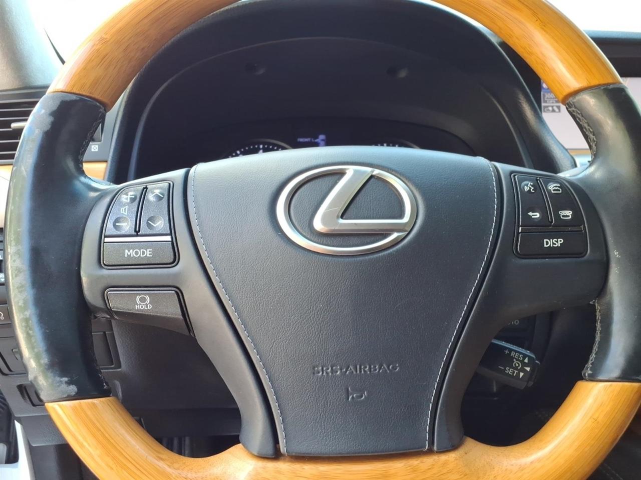 Lexus LS 460 4dr Sdn RWD 2014