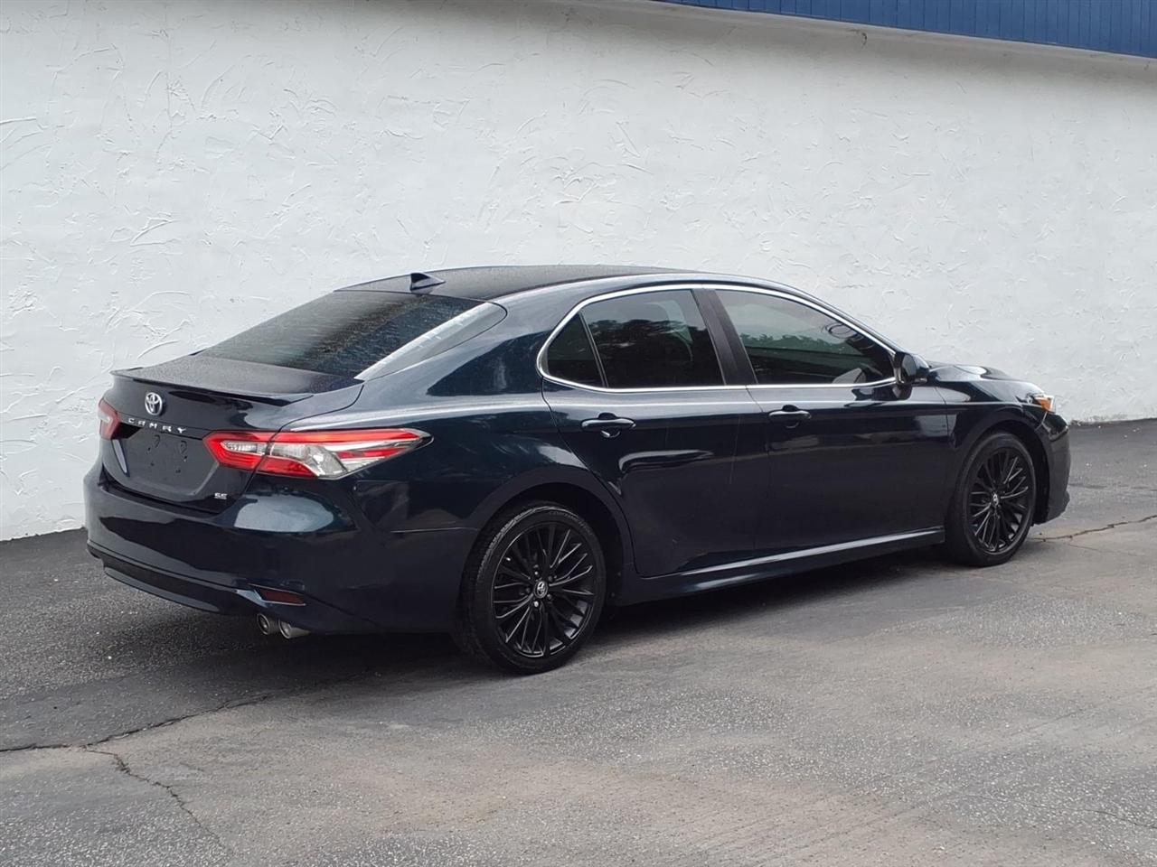 Toyota Camry XLE Auto (Natl) 2019