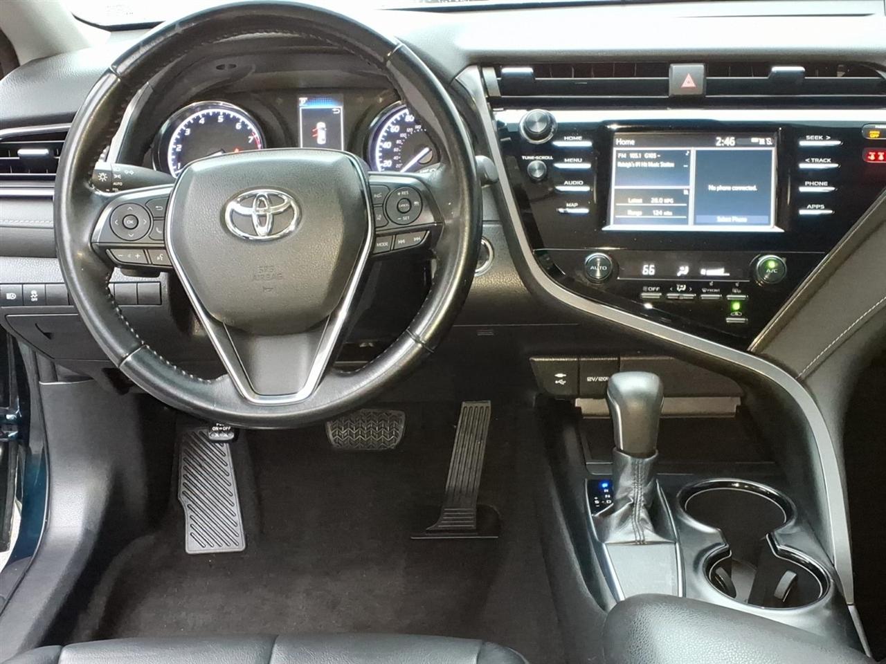 Toyota Camry XLE Auto (Natl) 2019