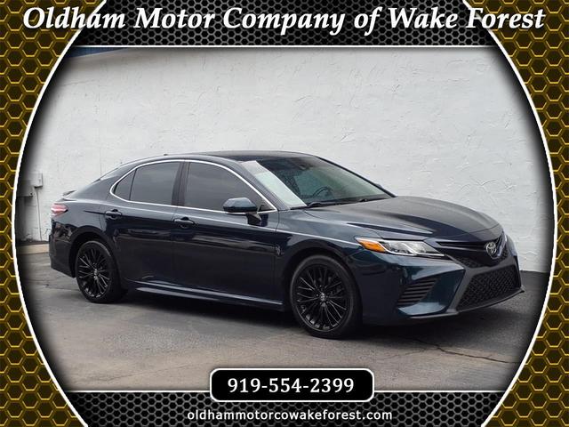 Dk. Green 2019 Toyota Camry Sedan Front-Wheel Drive 8-Speed Automatic