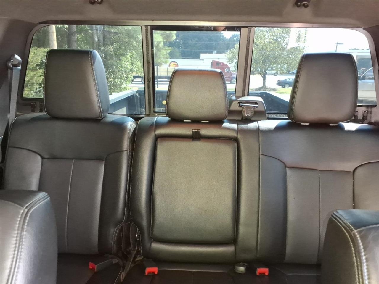 Ford Super Duty F-350 DRW 4WD Crew Cab 172" Platinum 2016