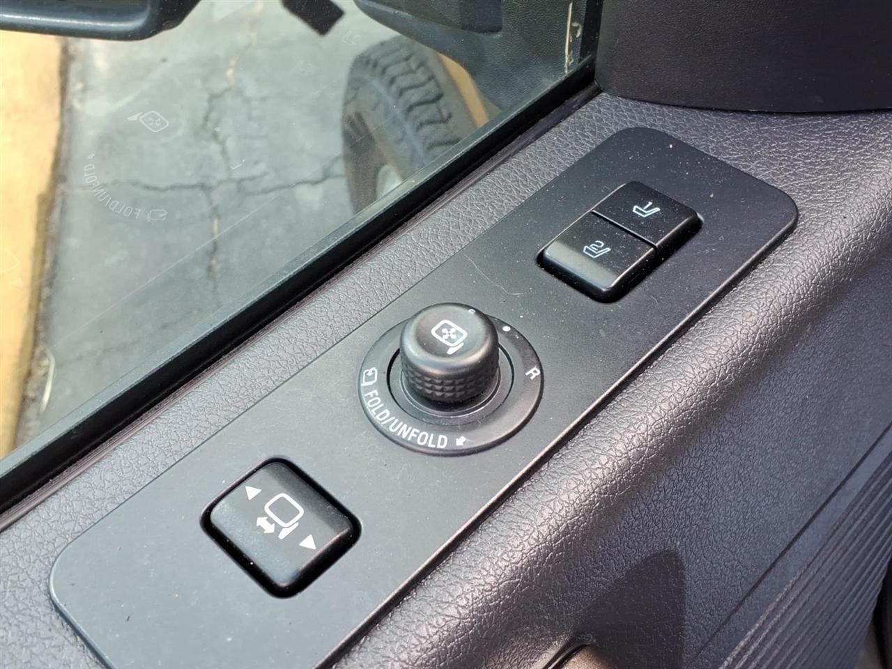 Ford Super Duty F-350 DRW 4WD Crew Cab 172" Lariat 2016