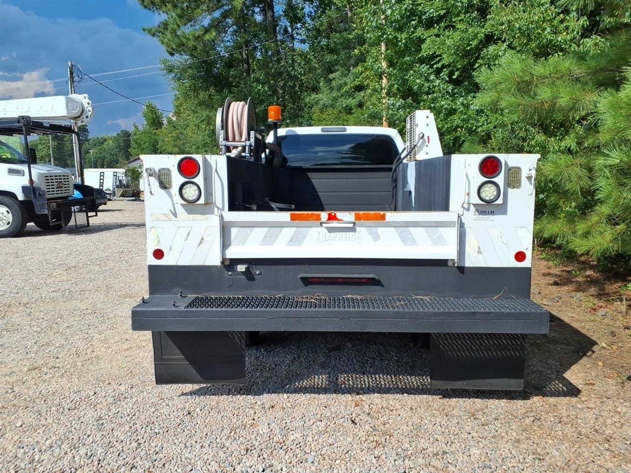 2015 Ford F-550 - Photo 7