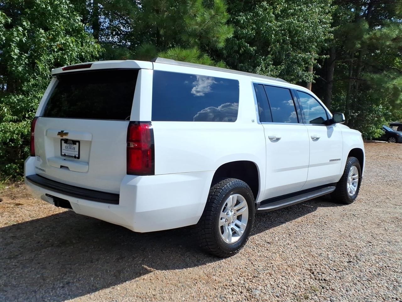 Chevrolet Suburban 4WD 4dr LT 2020