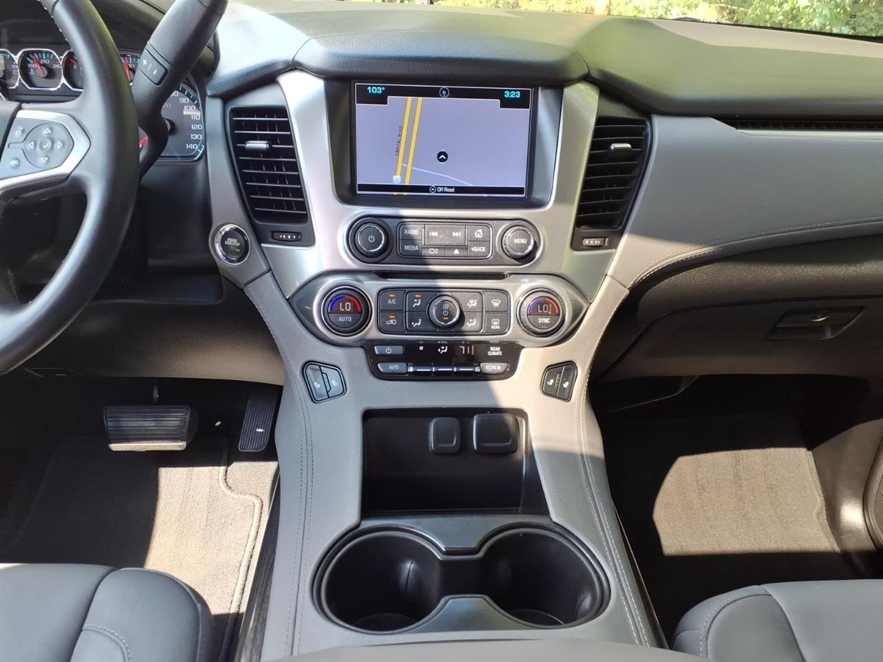 Chevrolet Suburban 4WD 4dr LT 2020