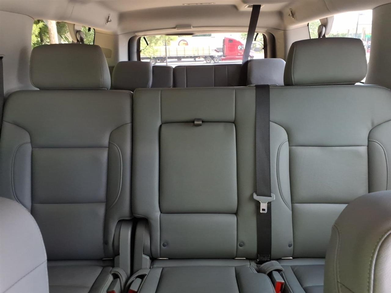 Chevrolet Suburban 4WD 4dr LT 2020