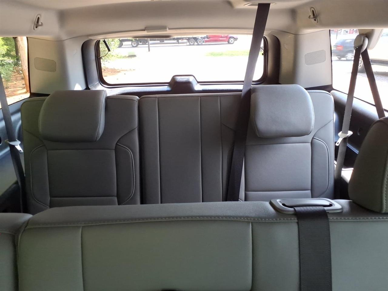 Chevrolet Suburban 4WD 4dr LT 2020