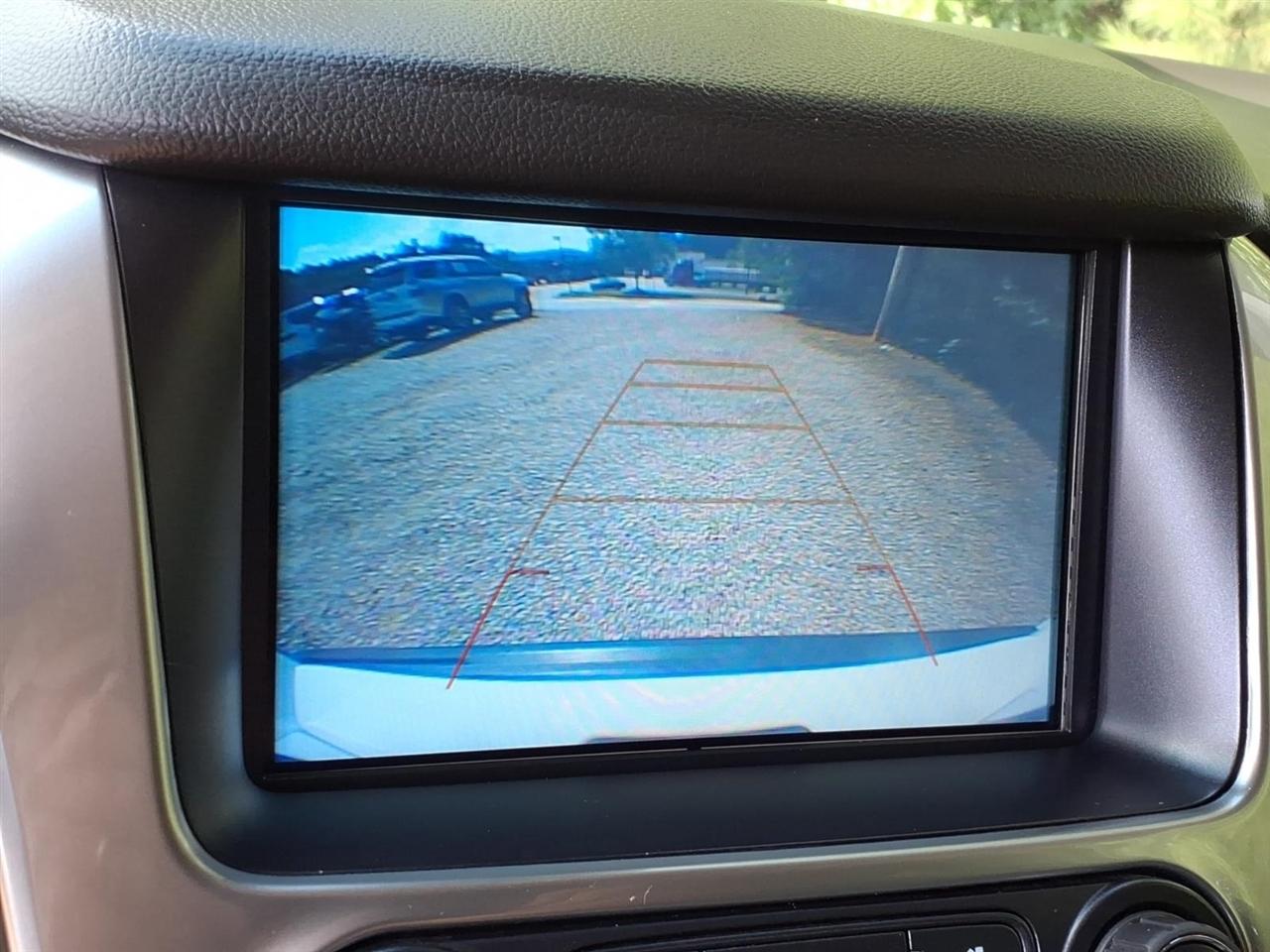 Chevrolet Suburban 4WD 4dr LT 2020