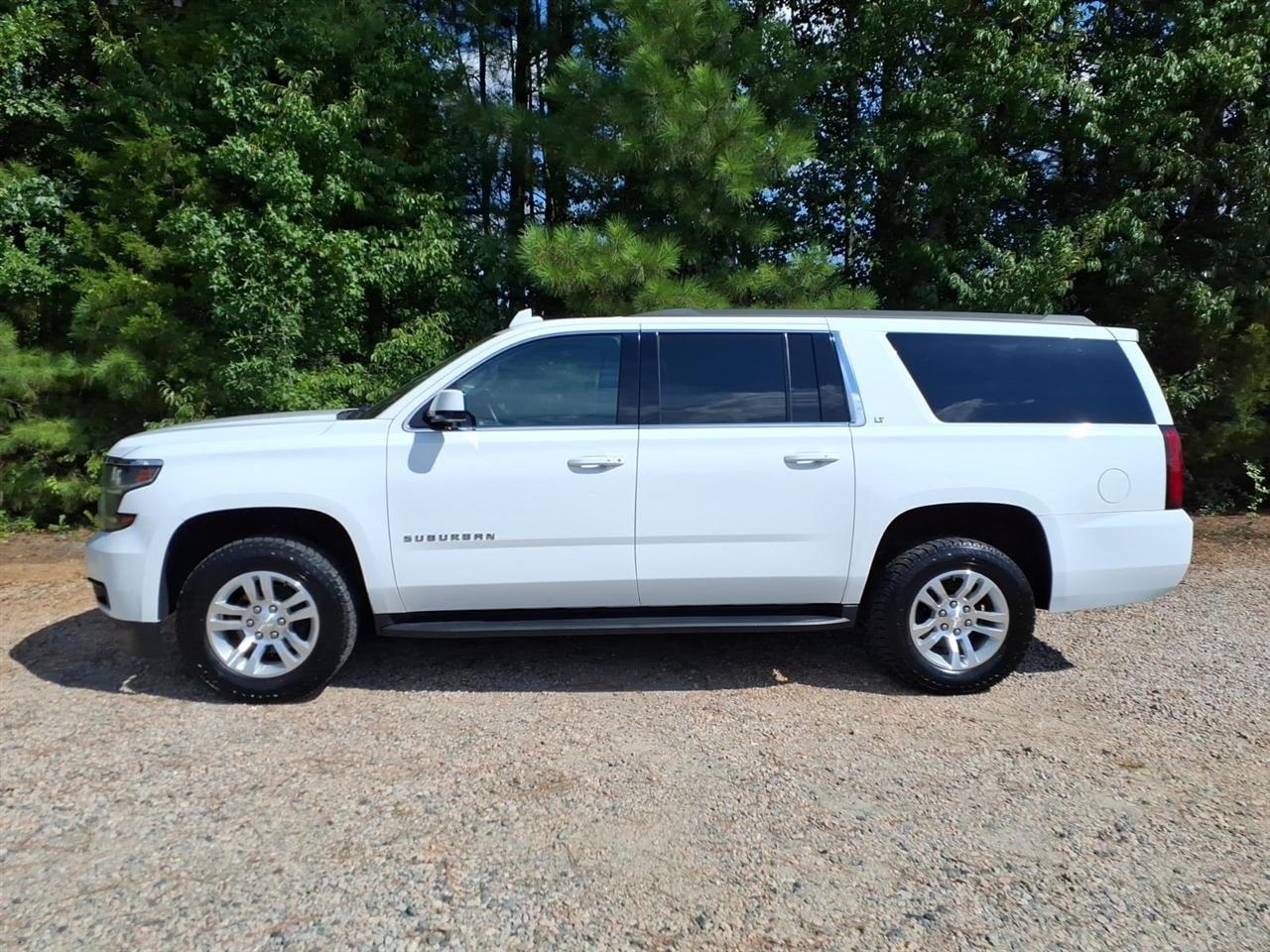 Chevrolet Suburban 4WD 4dr LT 2020