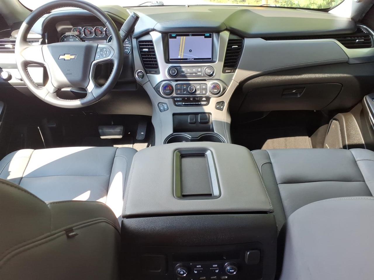 Chevrolet Suburban 4WD 4dr LT 2020