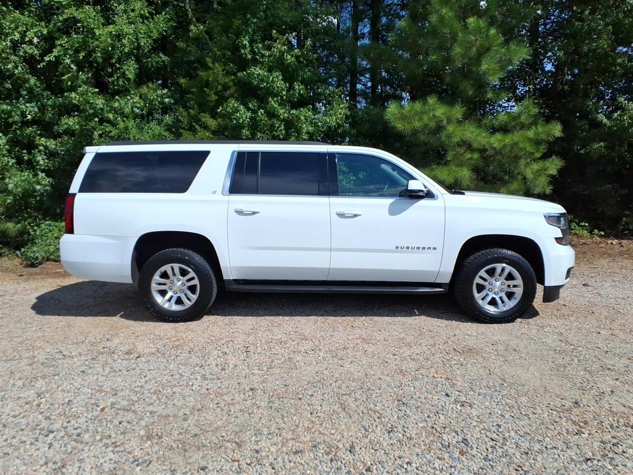 Chevrolet Suburban 4WD 4dr LT 2020