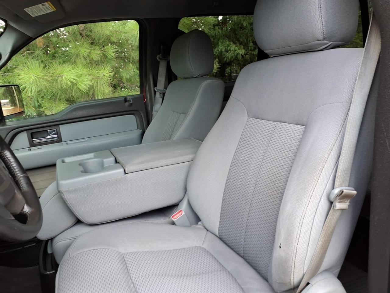 Ford F-150 4WD SuperCrew 145" Platinum 2013