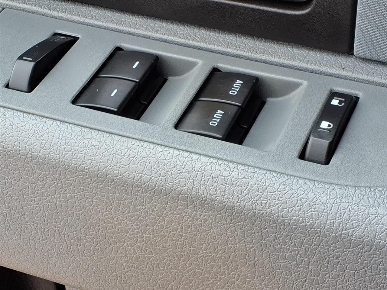 Ford F-150 4WD SuperCrew 145" Platinum 2013